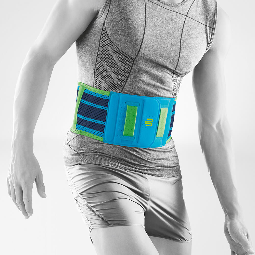 Vista frontale di una benda sportiva colorata Rivera per la parte posteriore su un corpo grigio stilizzato